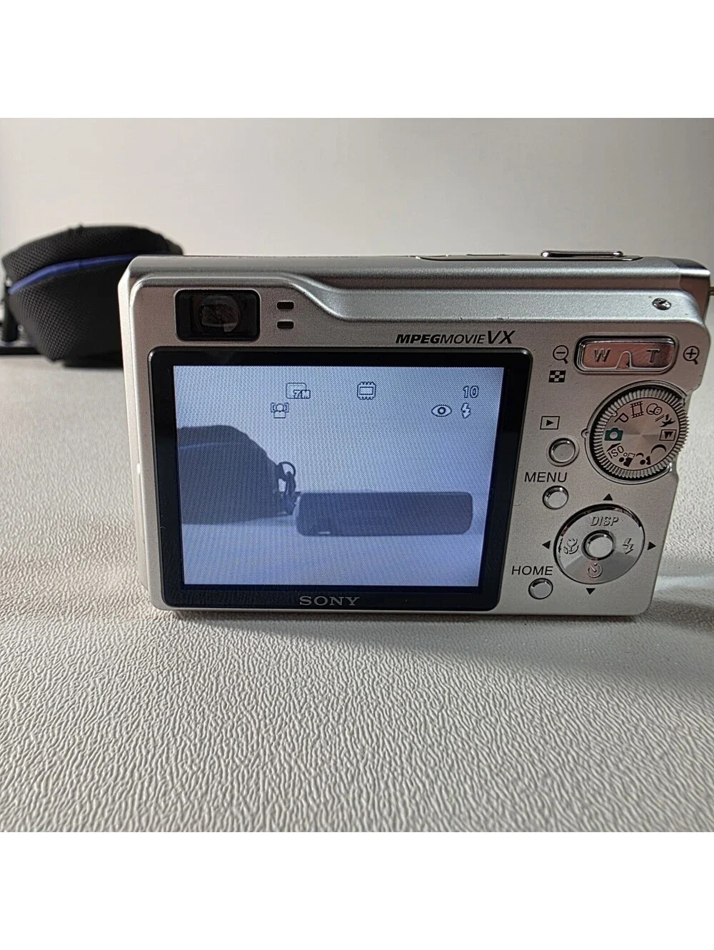SONY Cyber-shot DSC-W80 Silver 7.2MP W/Battery, Charger & Case